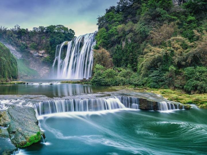广西与贵州旅游经济实力及知名度的对比,网友观点探讨插图 广西与贵州旅游经济实力及知名度的对比,网友观点探讨插图