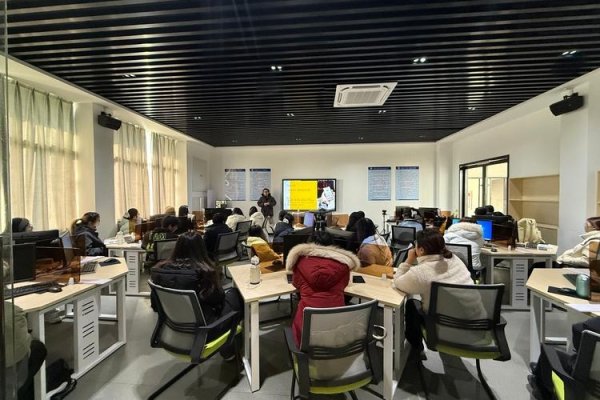 举办电商培训班，引领电商行业新潮流-踏云行