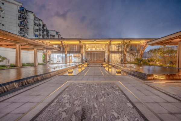 天津建站塔山双喜，历史与未来的交汇点-踏云行